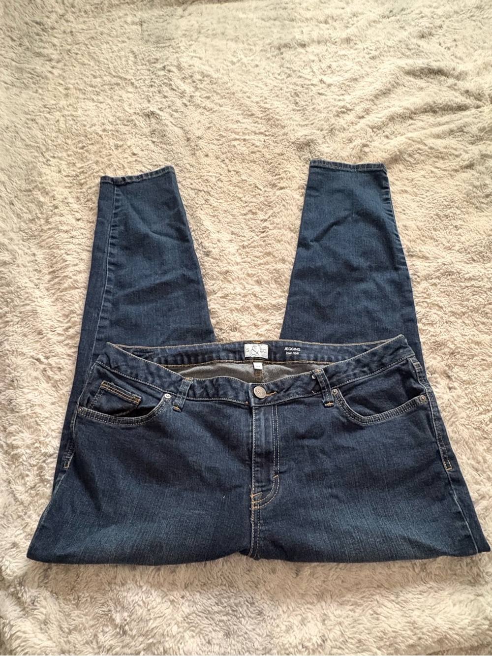 Women's Dark Skinny Jeans - Comfortable Stretch Fit